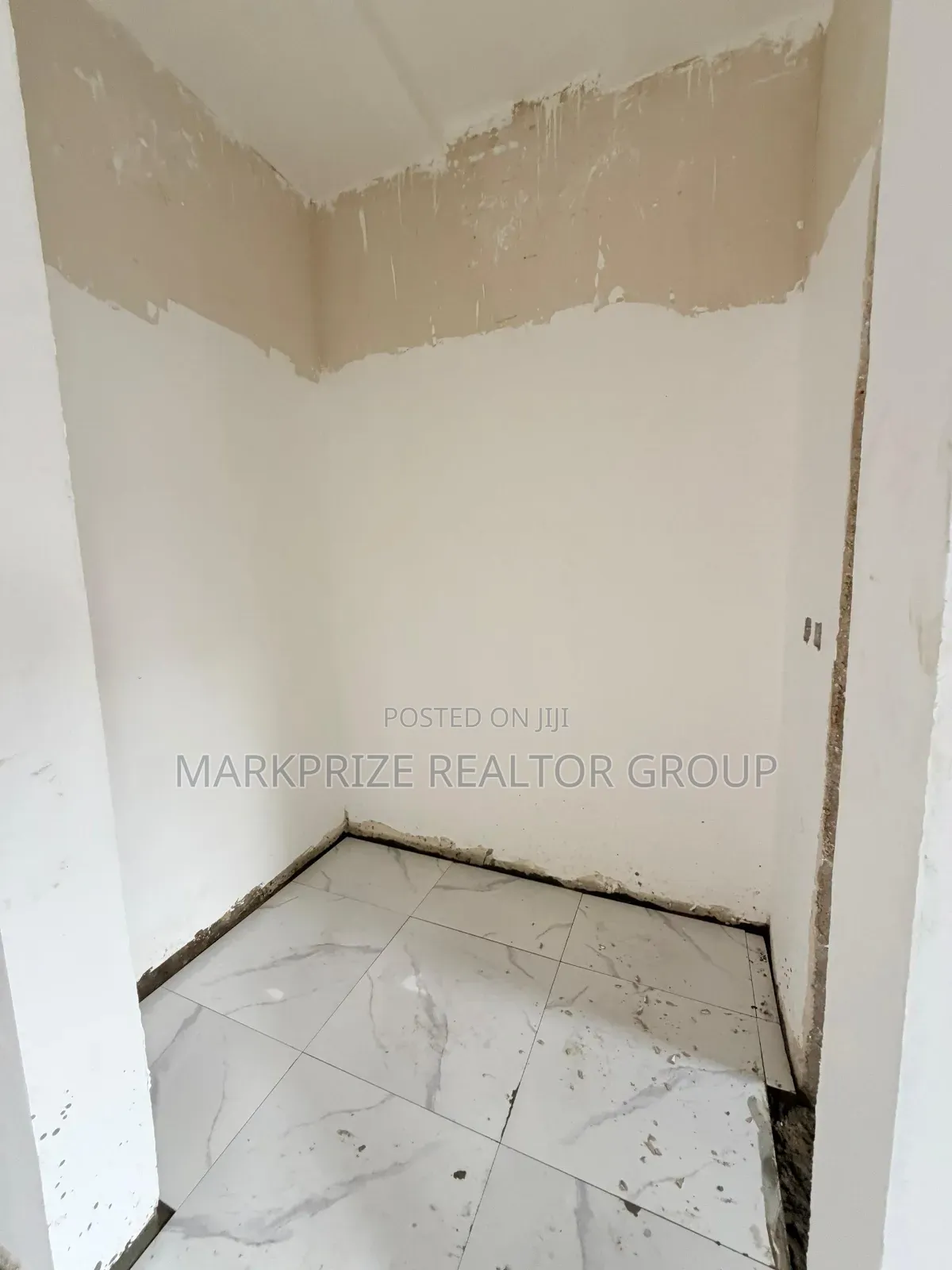 Furnished 3bdrm Duplex in Gbagada Lagos for sale in Ifako-Gbagada