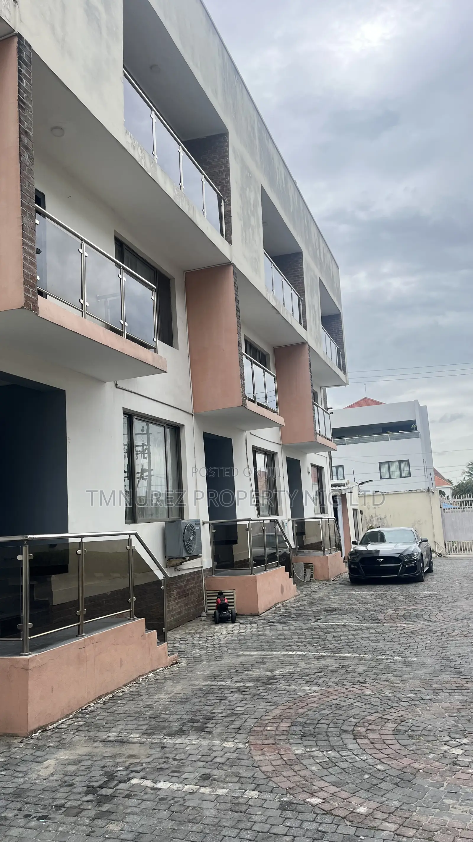 1bdrm Apartment in Inside A Mini Court, Ikate for rent in Ikate