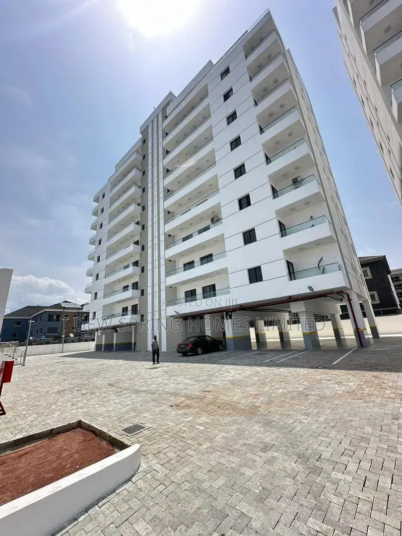 4bdrm Apartment in Banana Island for sale in Banana Island