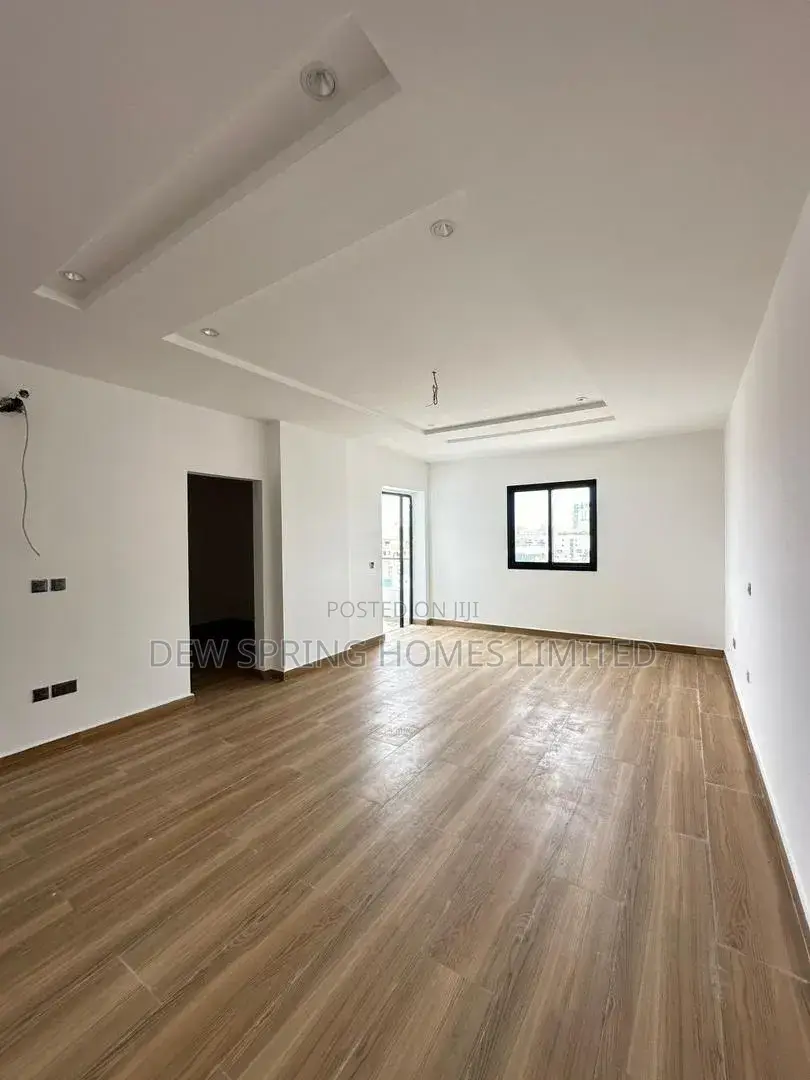 4bdrm Apartment in Banana Island for sale in Banana Island