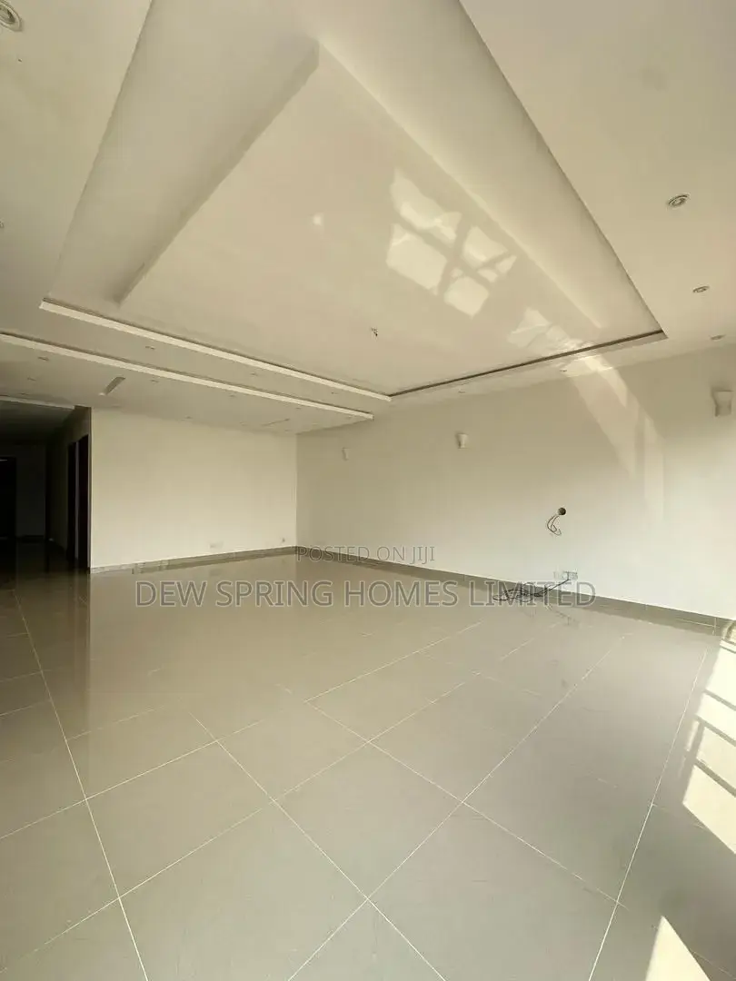 3bdrm Apartment in Banana Island for sale in Banana Island