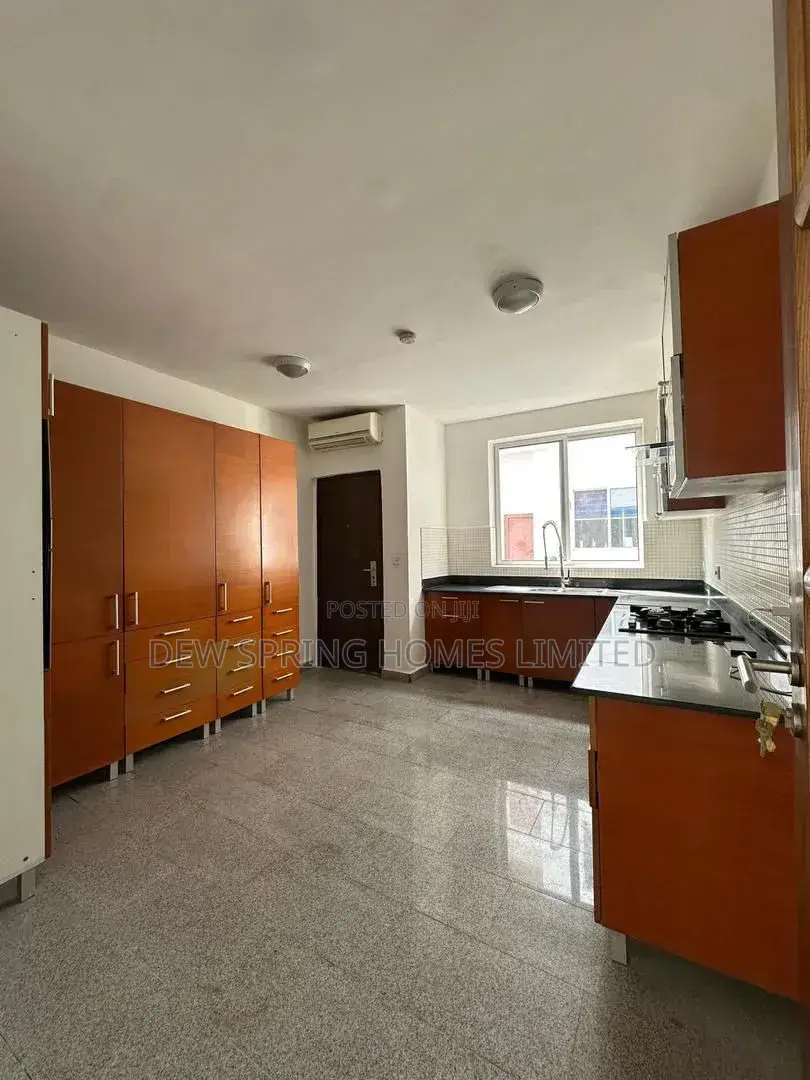3bdrm Apartment in Banana Island for sale in Banana Island