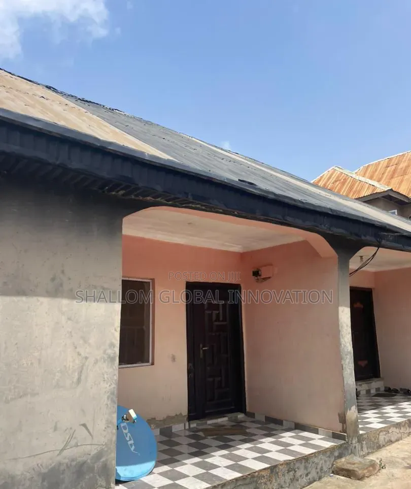 2bdrm Block of Flats in Elewuro, Akobo for sale in Akobo