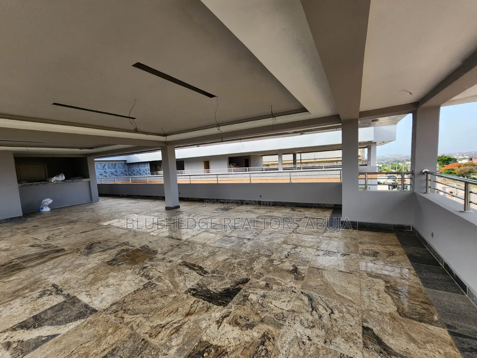 Well Appointed, Brand New With Excellent View Roof Top Restaurant in Bunkoro