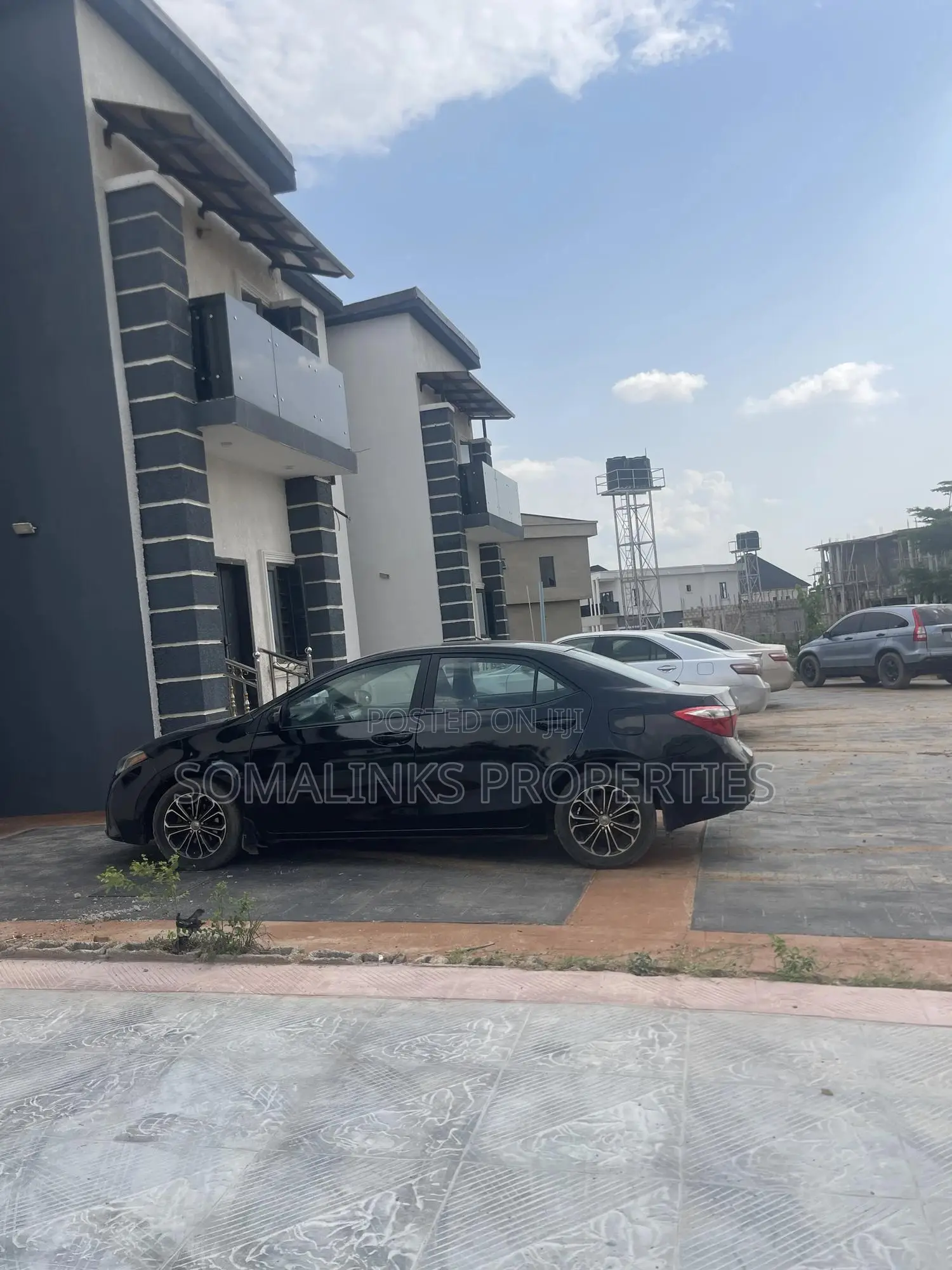 2bdrm Block of Flats in Pyramid Estate, Sabon Lugbe for rent in Sabon Lugbe