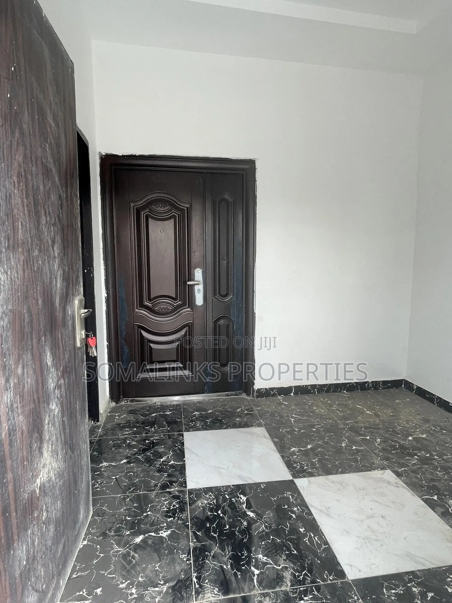 2bdrm Block of Flats in Pyramid Estate, Sabon Lugbe for rent in Sabon Lugbe