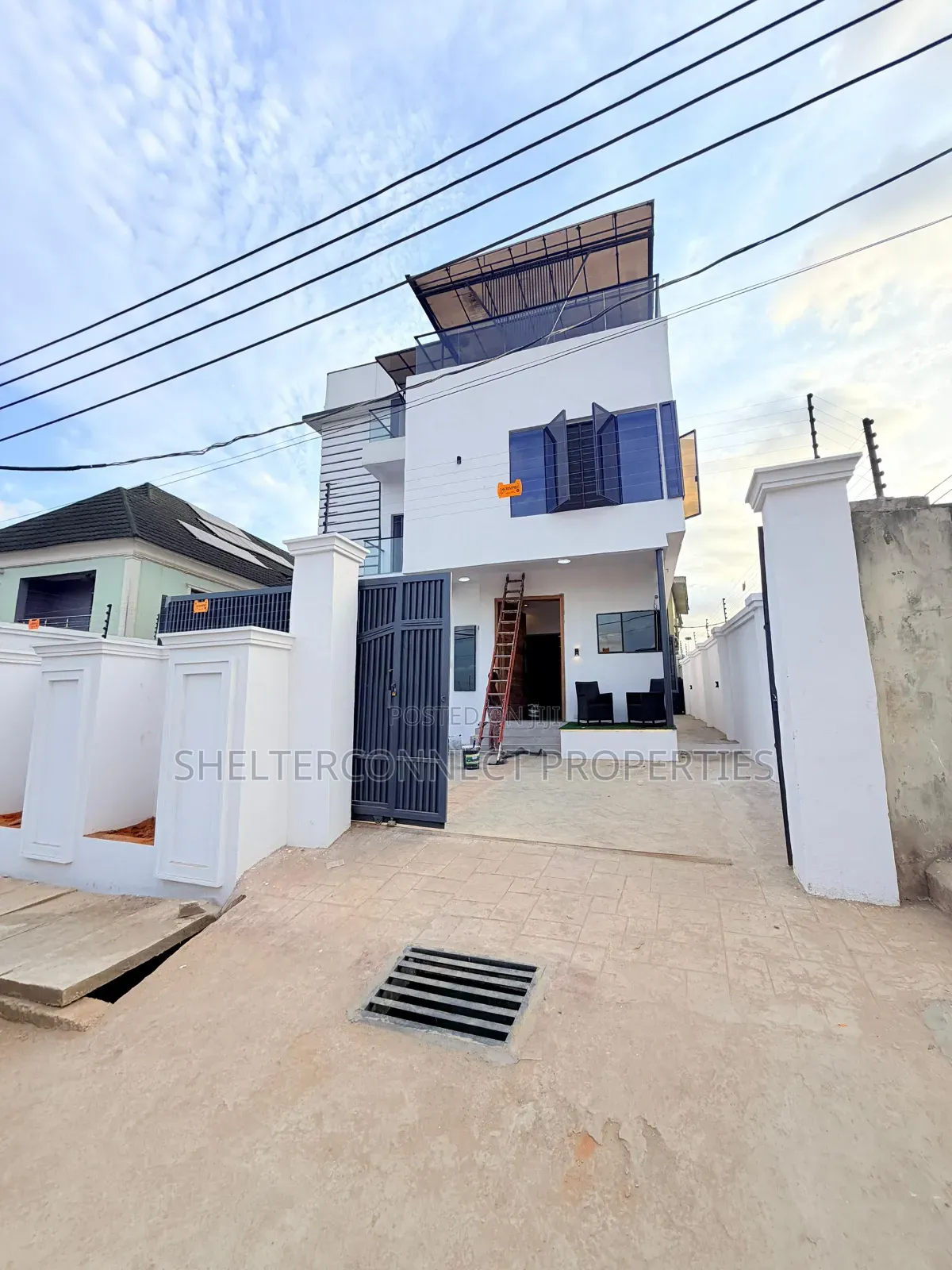 5bdrm Duplex in Ogba GRA for sale in Ogba GRA