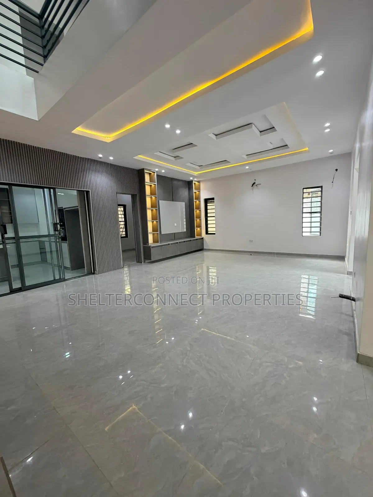 5bdrm Duplex in Ogba GRA for sale in Ogba GRA