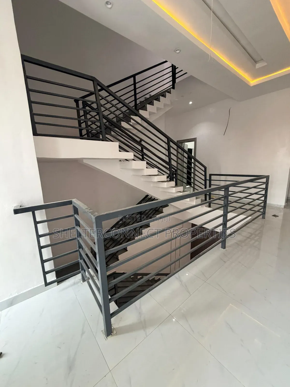 5bdrm Duplex in Ogba GRA for sale in Ogba GRA