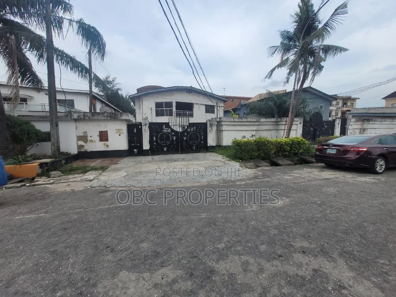 758 SQM Fenced Land With Building in Phase 2