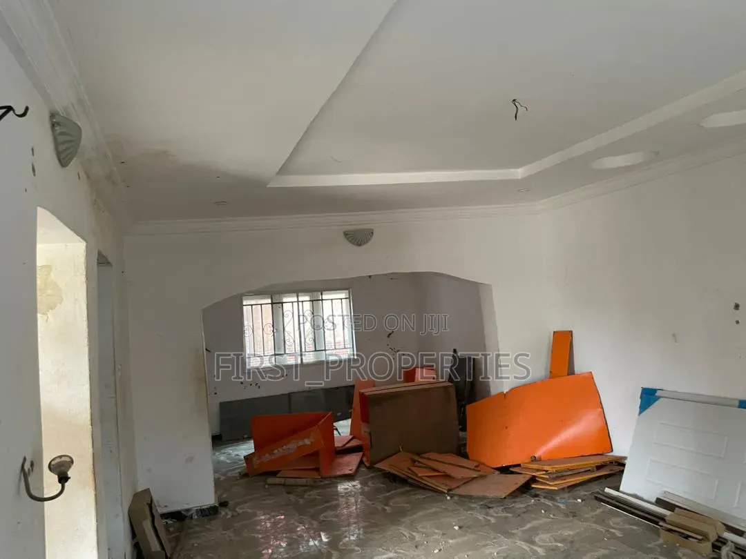 2bdrm Block of Flats in Akuru Elebu Ibadan for sale in Ibadan