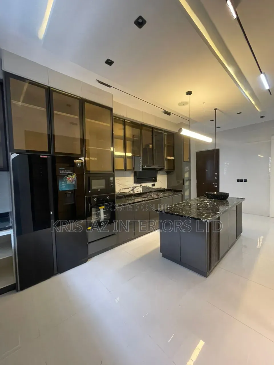 5bdrm Duplex in Ikate for sale in Ikate