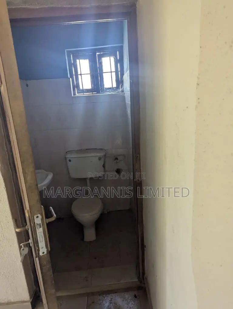 1bdrm Block of Flats in Ginti, Igbogbo for rent in Igbogbo