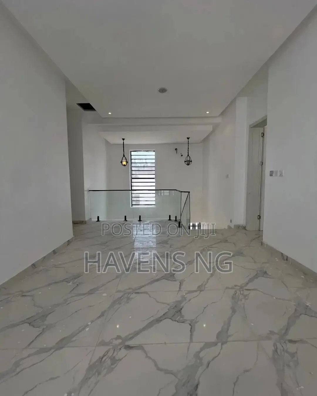 5bdrm Duplex in Ikota for sale in Ikota