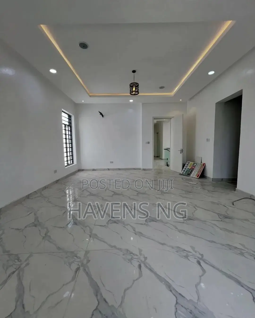 5bdrm Duplex in Ikota for sale in Ikota