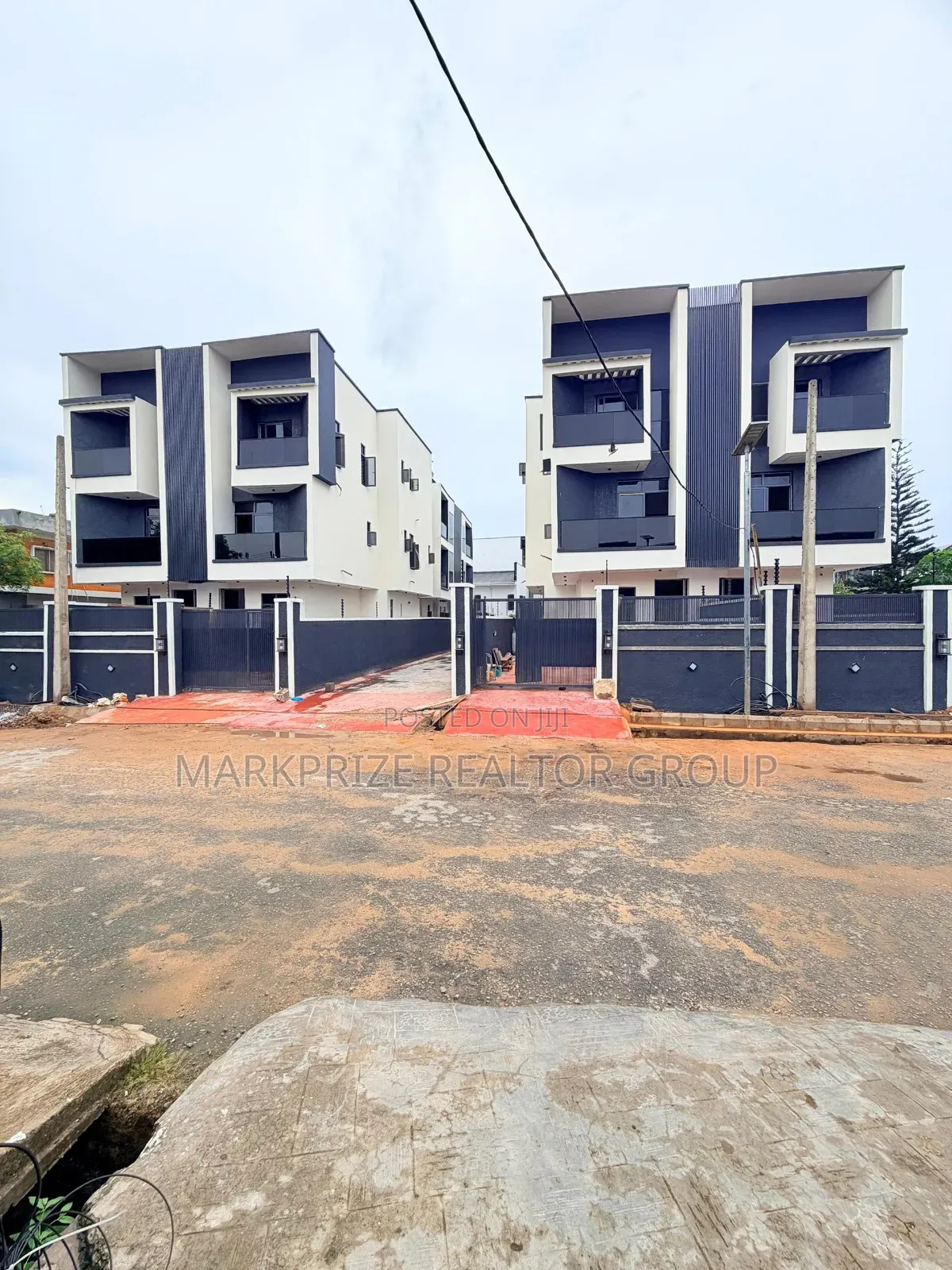 4bdrm Duplex in Adeniyi Jones Ikeja for sale in Adeniyi Jones