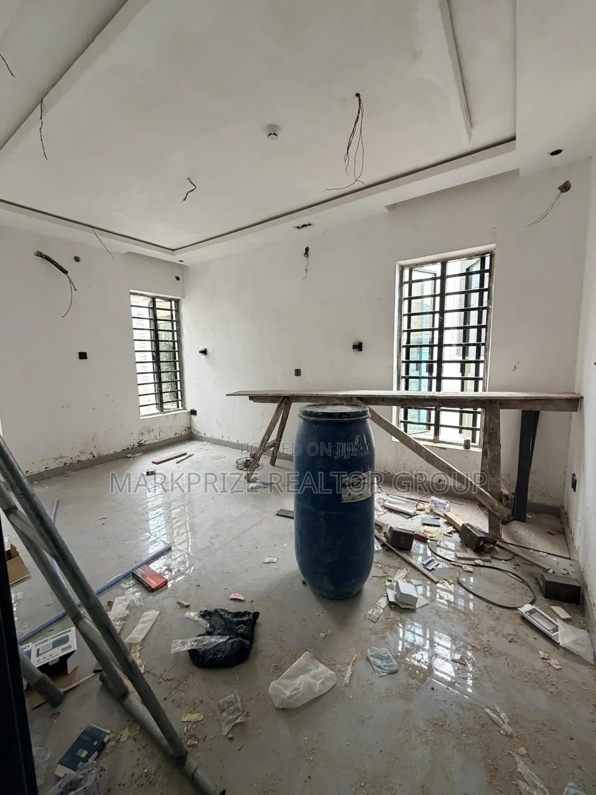 Furnished 4bdrm Duplex in Surulere Lagos for sale in Papa Ajao / Surulere