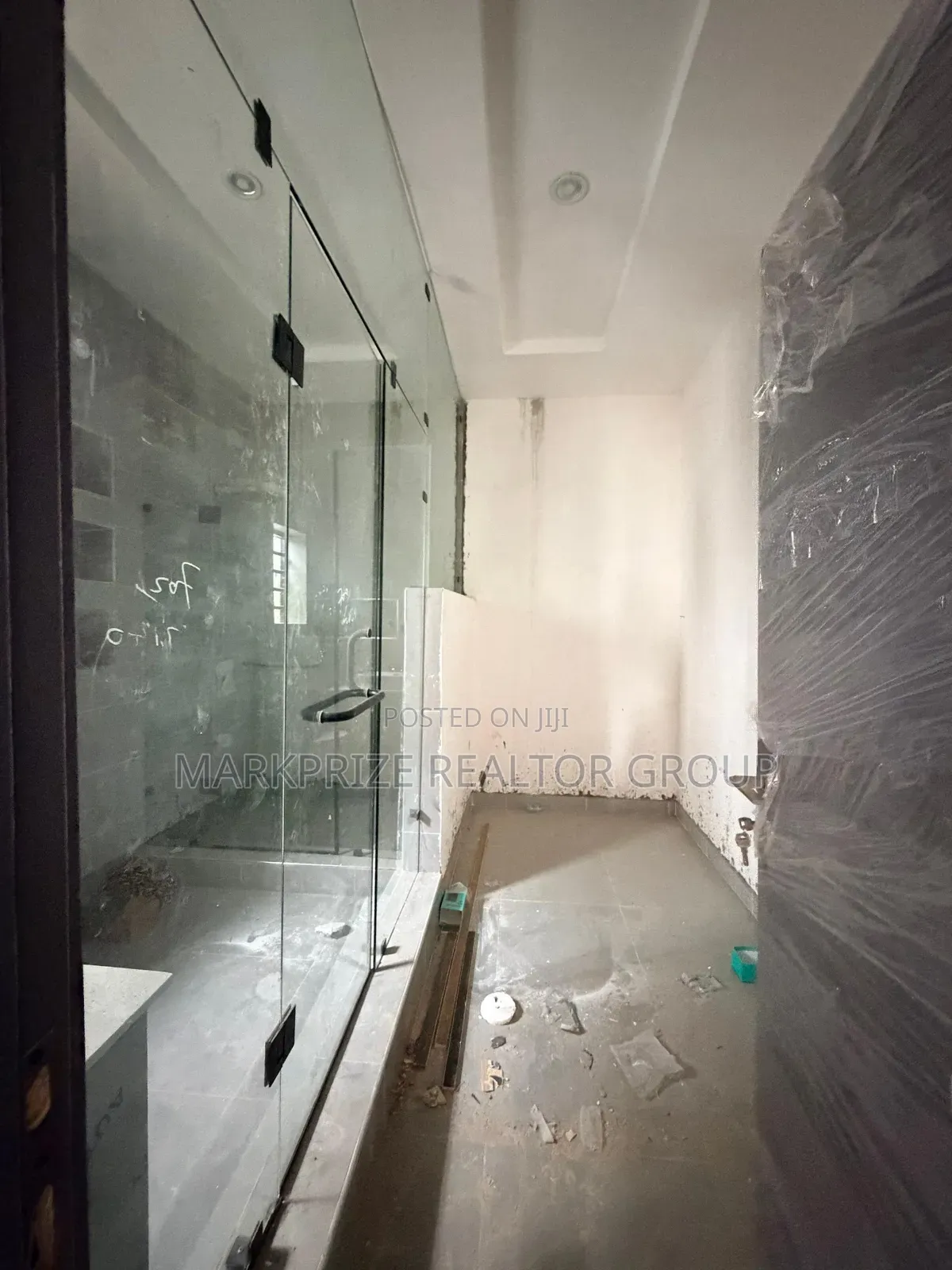 Furnished 4bdrm Duplex in Surulere Lagos for sale in Papa Ajao / Surulere