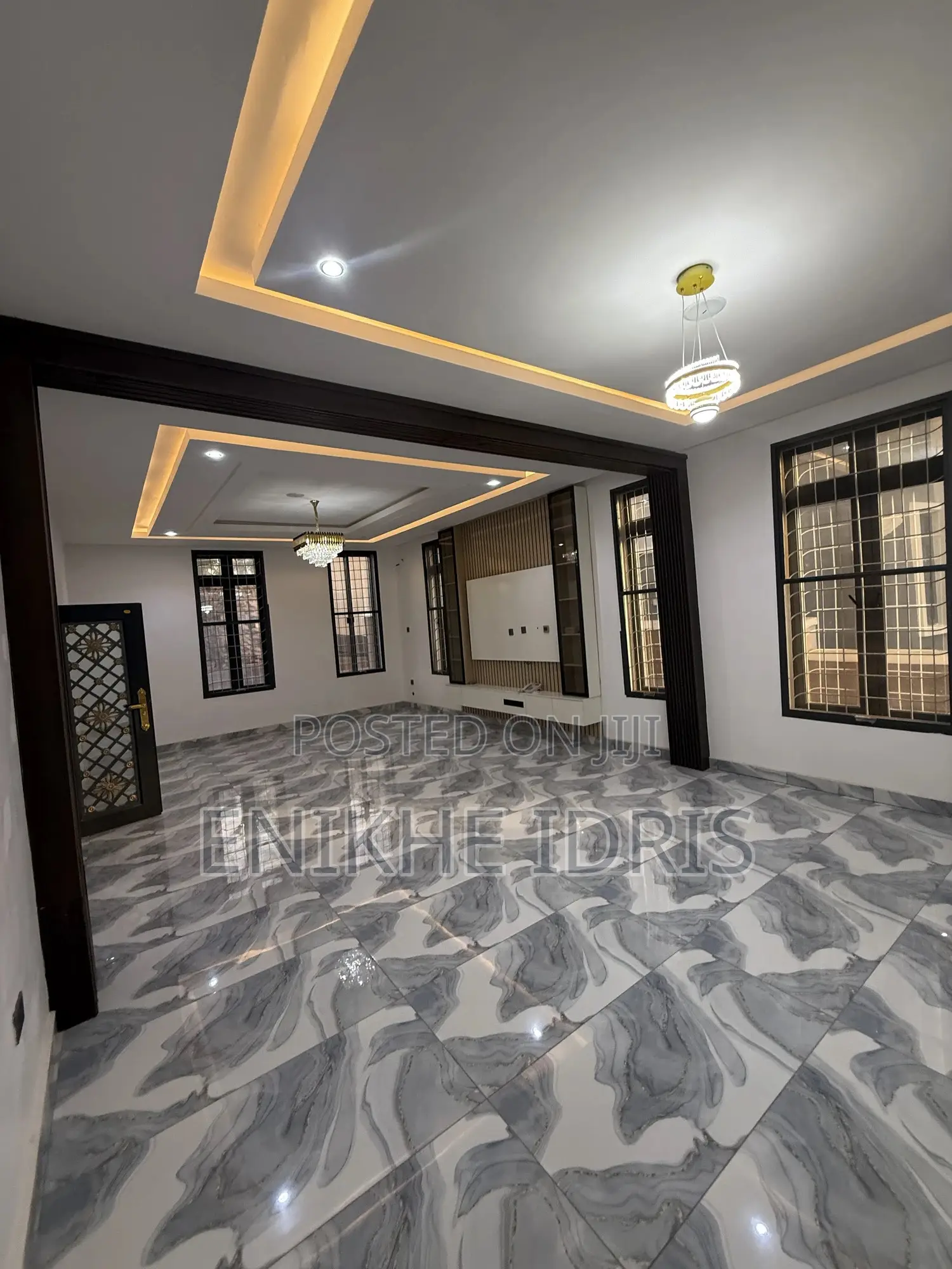 3bdrm Duplex in Apo Resettlement for sale in Apo Resettlement