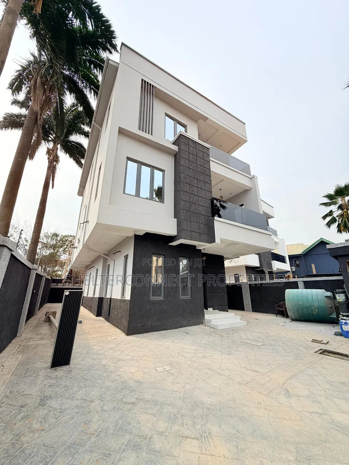 5bdrm Duplex in Omole Phase 1 for sale in Omole Phase 1