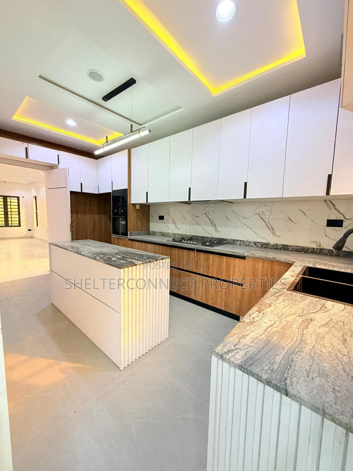 5bdrm Duplex in Omole Phase 1 for sale in Omole Phase 1