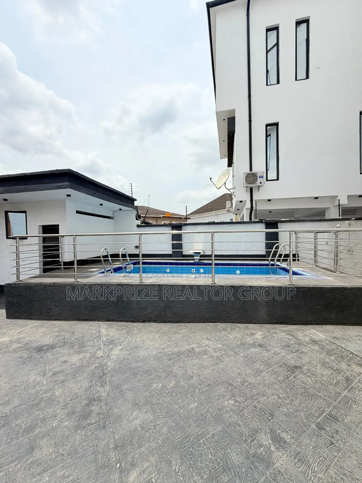 Furnished 5bdrm Duplex in Magodo Gra Phase 2 for sale in GRA Phase 2 Shangisha