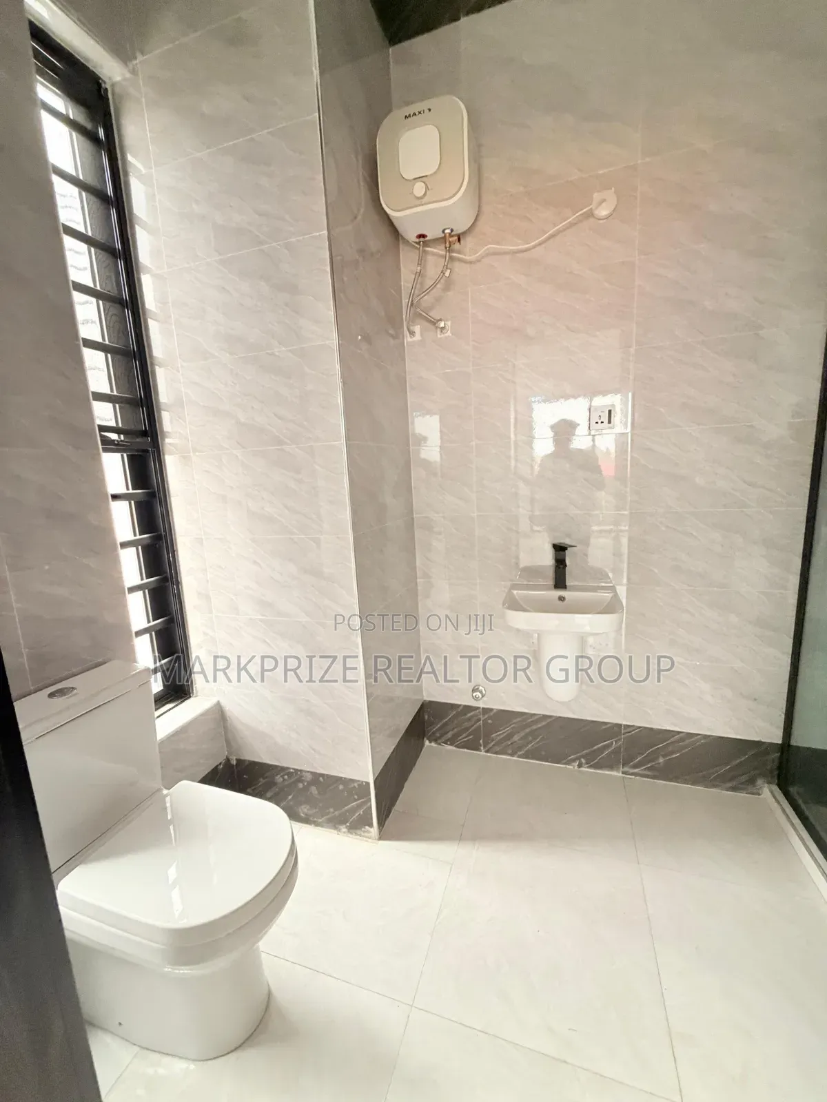 Furnished 5bdrm Duplex in Magodo Gra Phase 2 for sale in GRA Phase 2 Shangisha