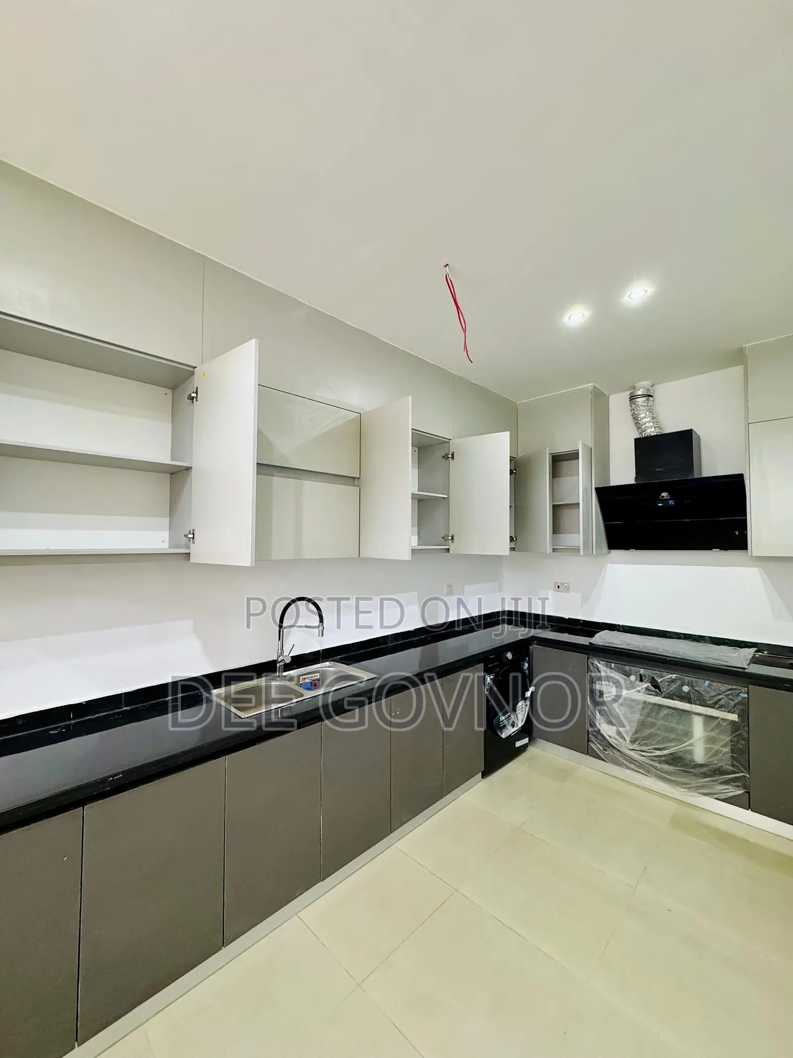 Furnished 3bdrm Apartment in V I, Akin Adesola for rent in Akin Adesola