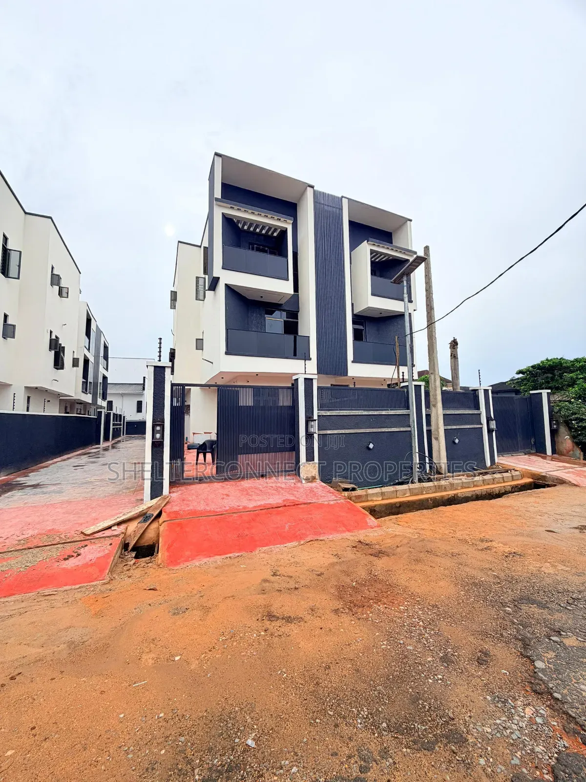 4bdrm Duplex in Adeniyi Jones for sale in Adeniyi Jones
