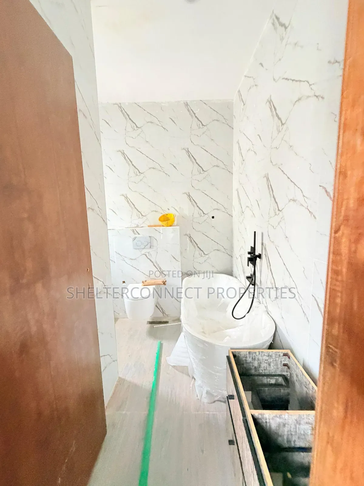 4bdrm Duplex in Adeniyi Jones for sale in Adeniyi Jones