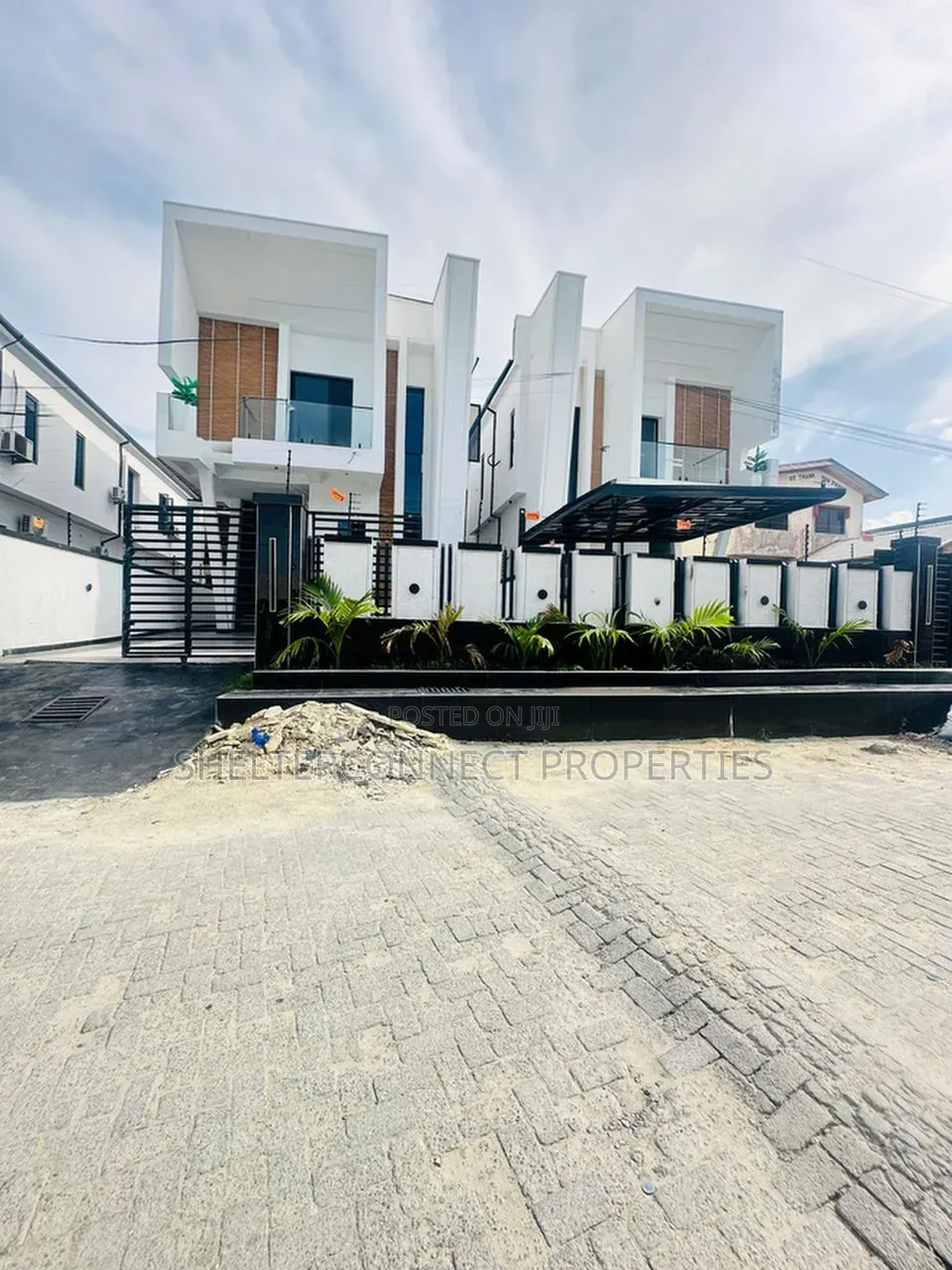 5bdrm Duplex in Ado / Ajah for sale in Ado / Ajah