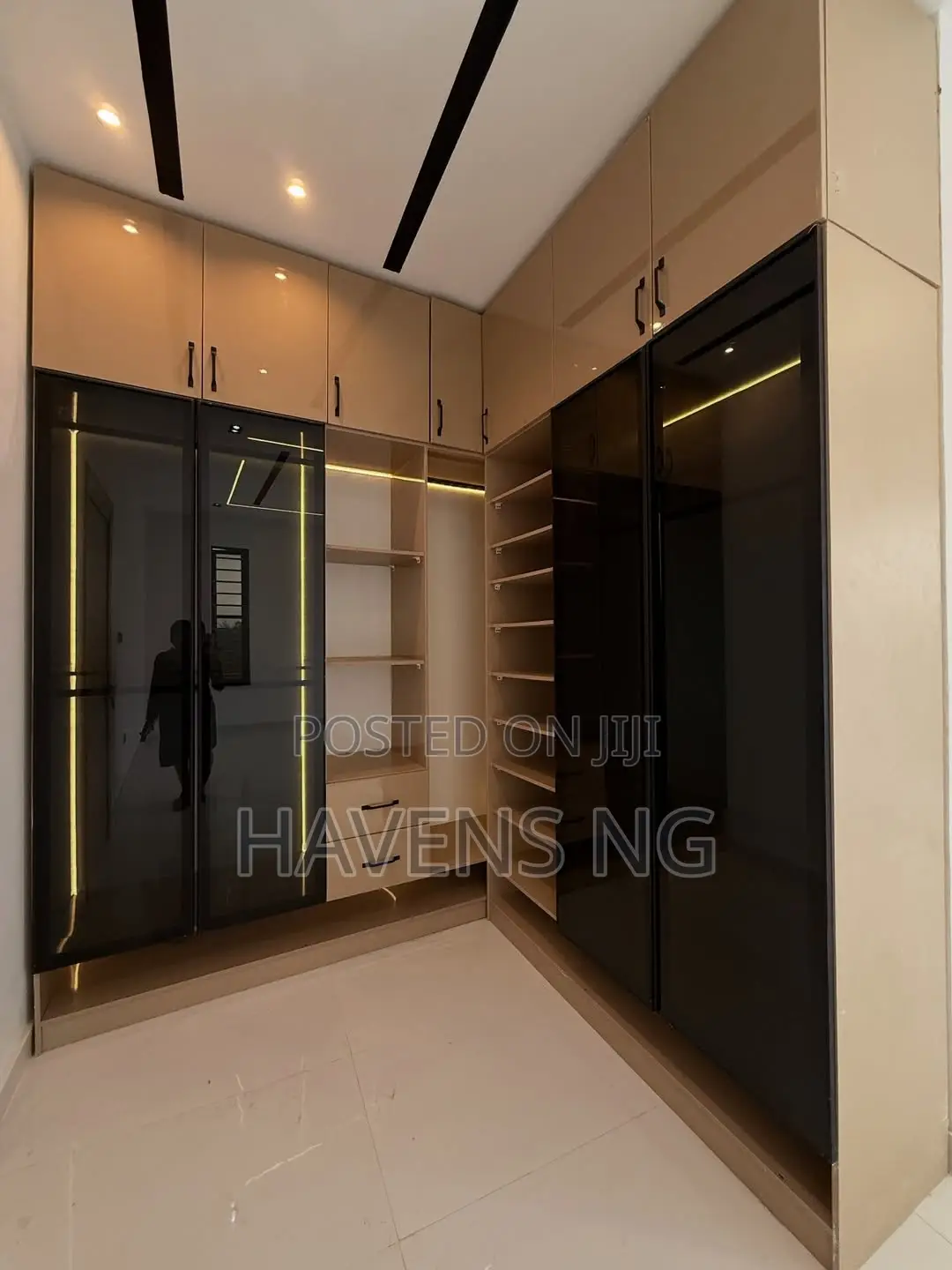 5bdrm House in Ikota for sale in Ikota