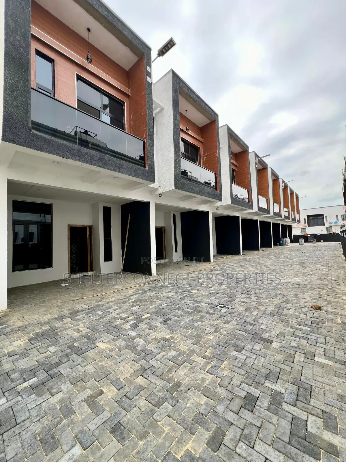 3bdrm Duplex in Ado / Ajah for sale in Ado / Ajah