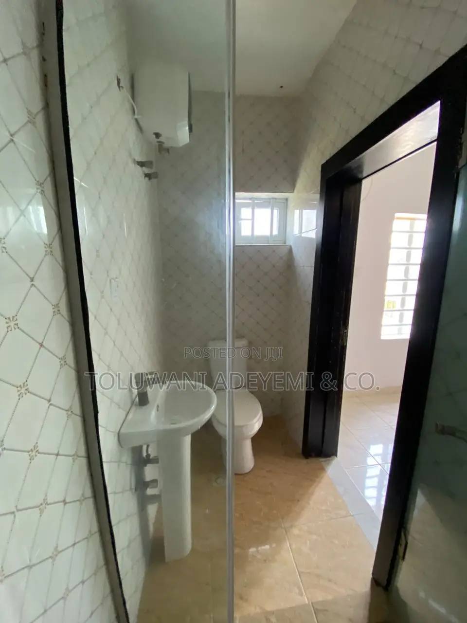 4bdrm Townhouse/Terrace in Ajah, Lekki, Abraham Adesanya Estate in Abraham Adesanya Estate
