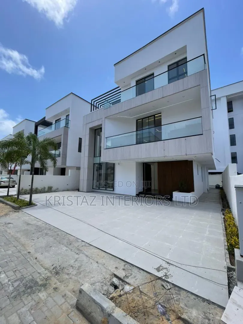 6bdrm Duplex in Lekki Phase 1 for sale in Lekki Phase 1