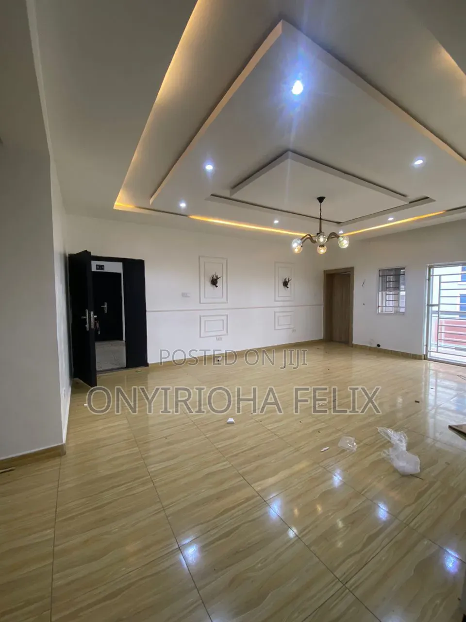 3bdrm Block of Flats in Wuye for rent in Wuye