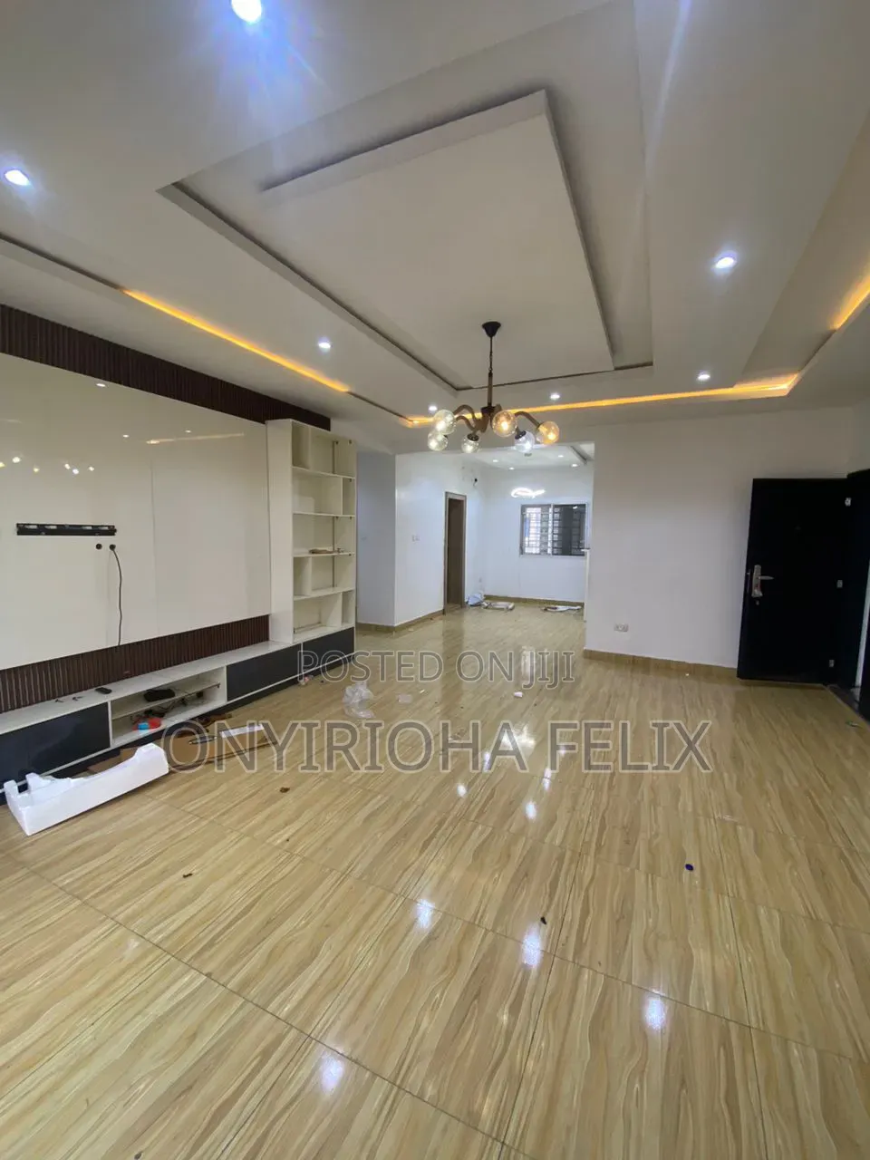 3bdrm Block of Flats in Wuye for rent in Wuye