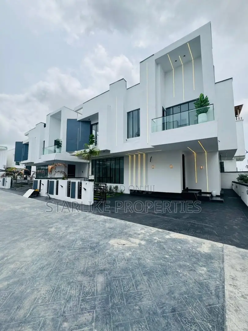 5bdrm Duplex in Chevron for sale in Chevron