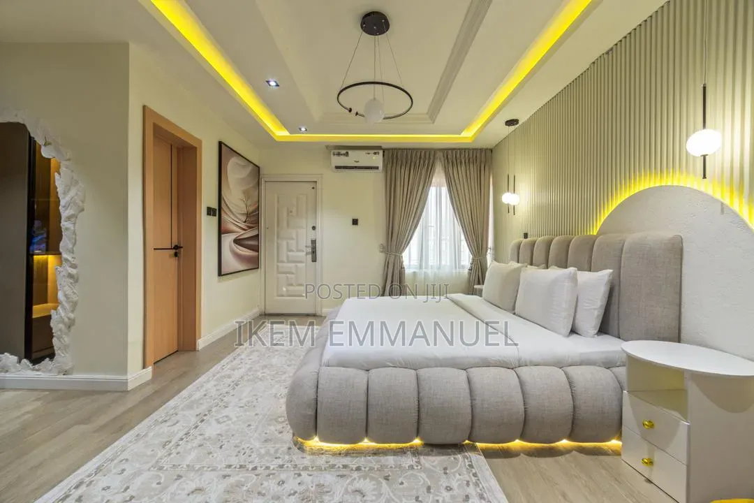 1 Bedroom Apartment Erotica Room in Lekki Phase 1