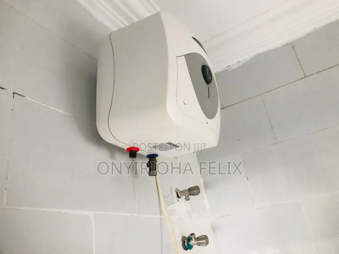 2bdrm Block of Flats in Gwarinpa Main, Life Camp for rent in Life Camp