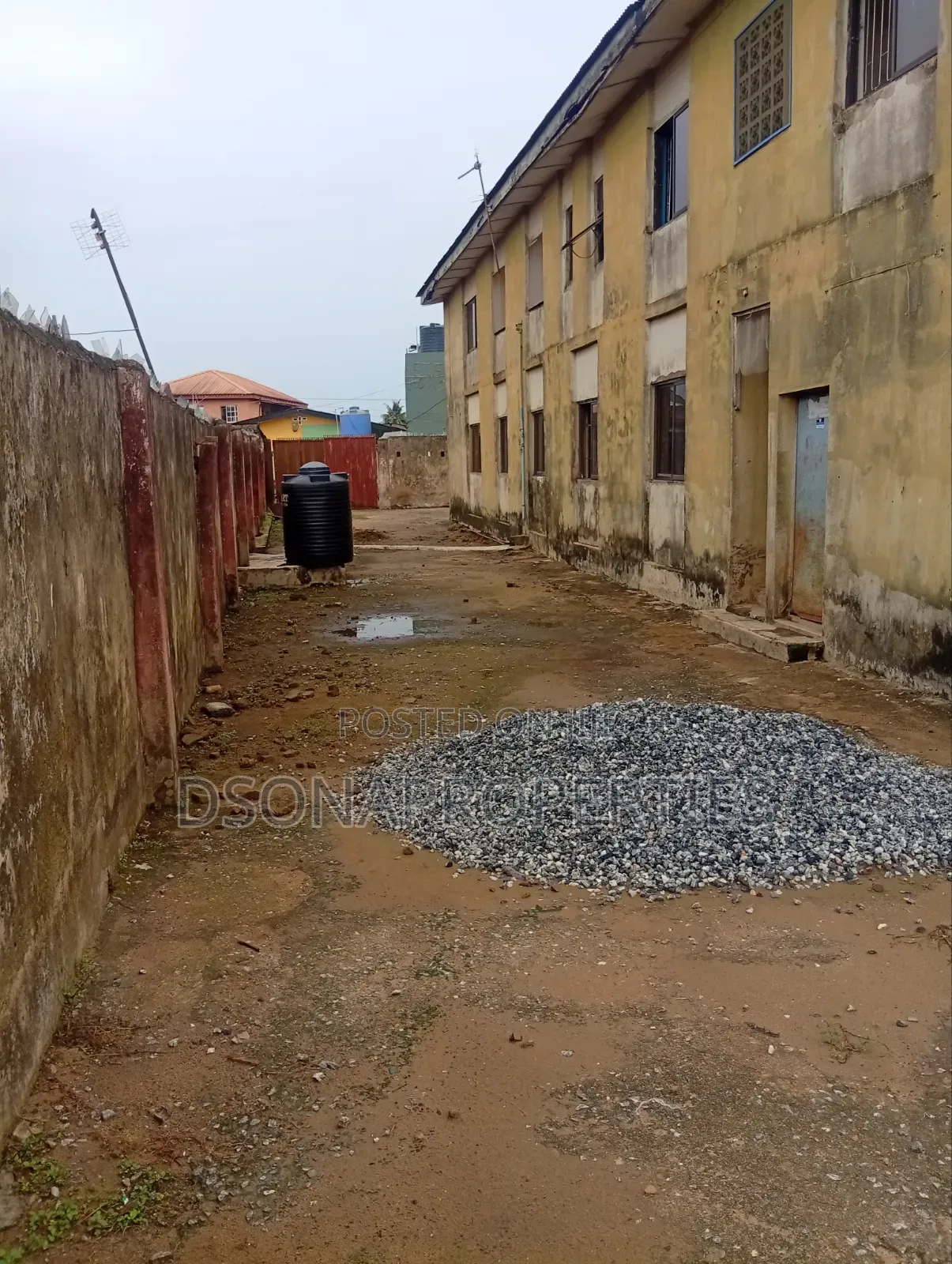 3bdrm Block of Flats in Adelopo, Iju-Ishaga for sale in Iju-Ishaga