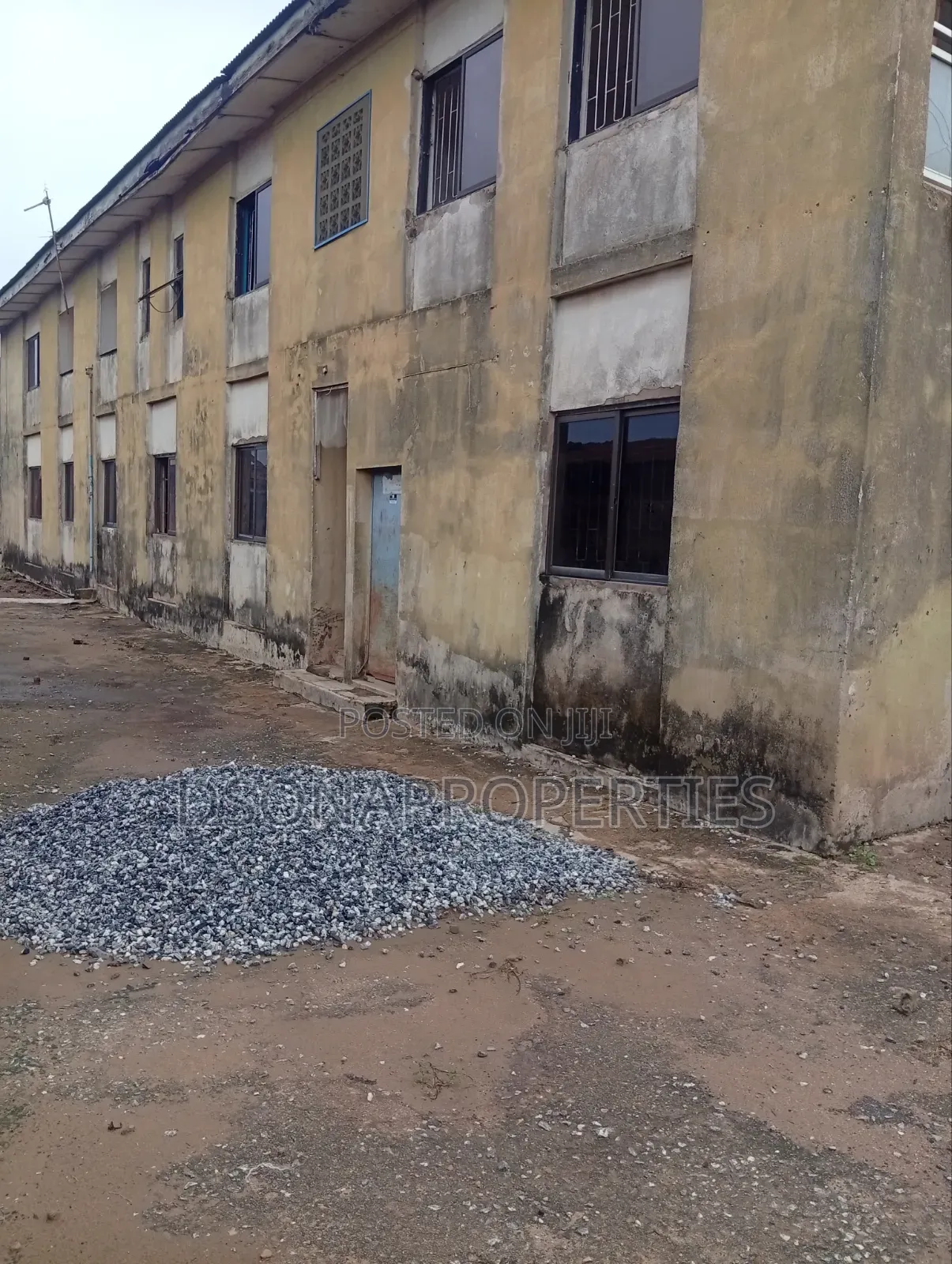 3bdrm Block of Flats in Adelopo, Iju-Ishaga for sale in Iju-Ishaga