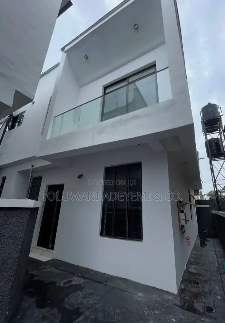 4bdrm House in Chevron Lekki for sale in Chevron