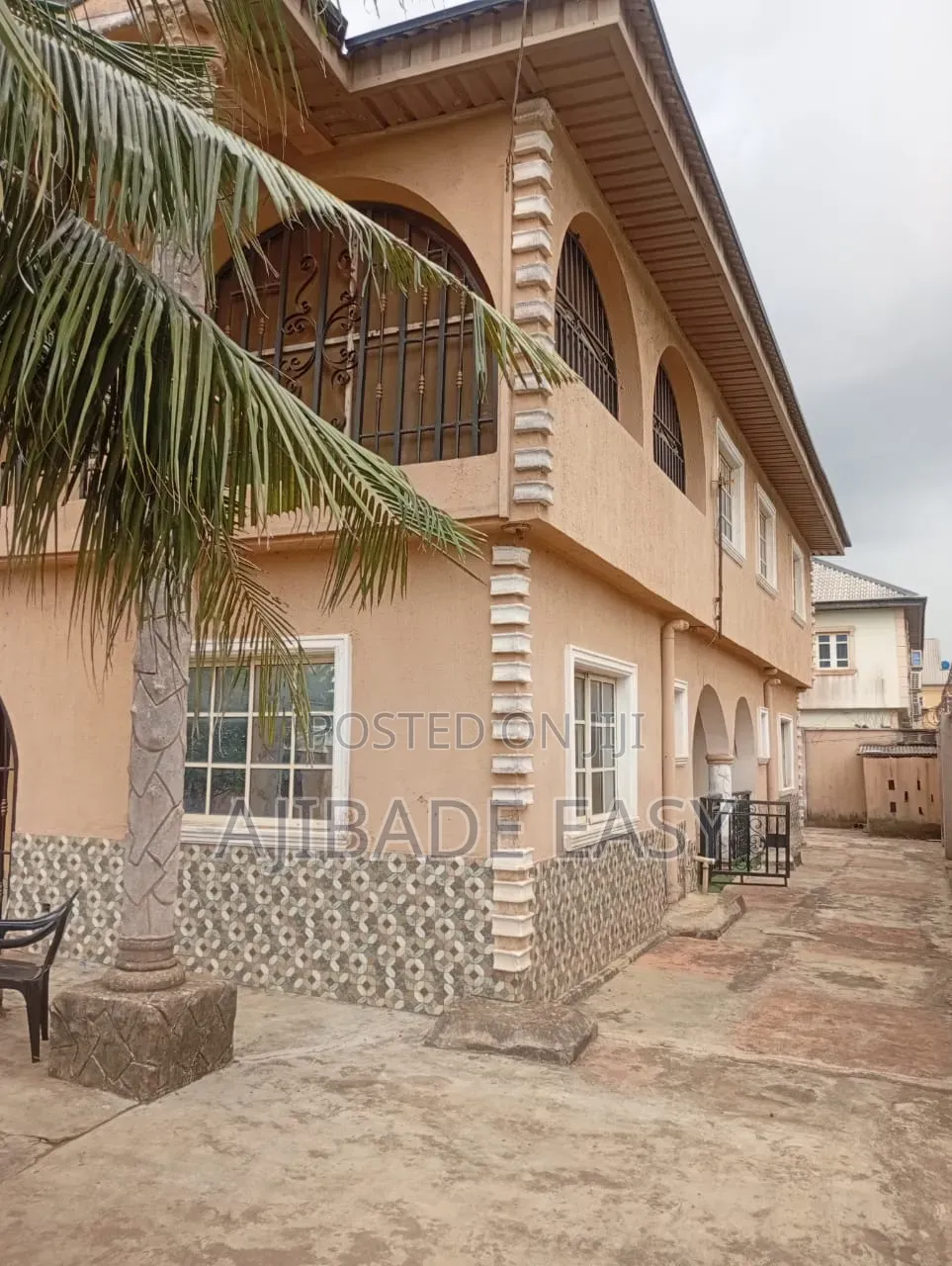 6bdrm Duplex in Peace Estate, Baruwa for sale in Baruwa