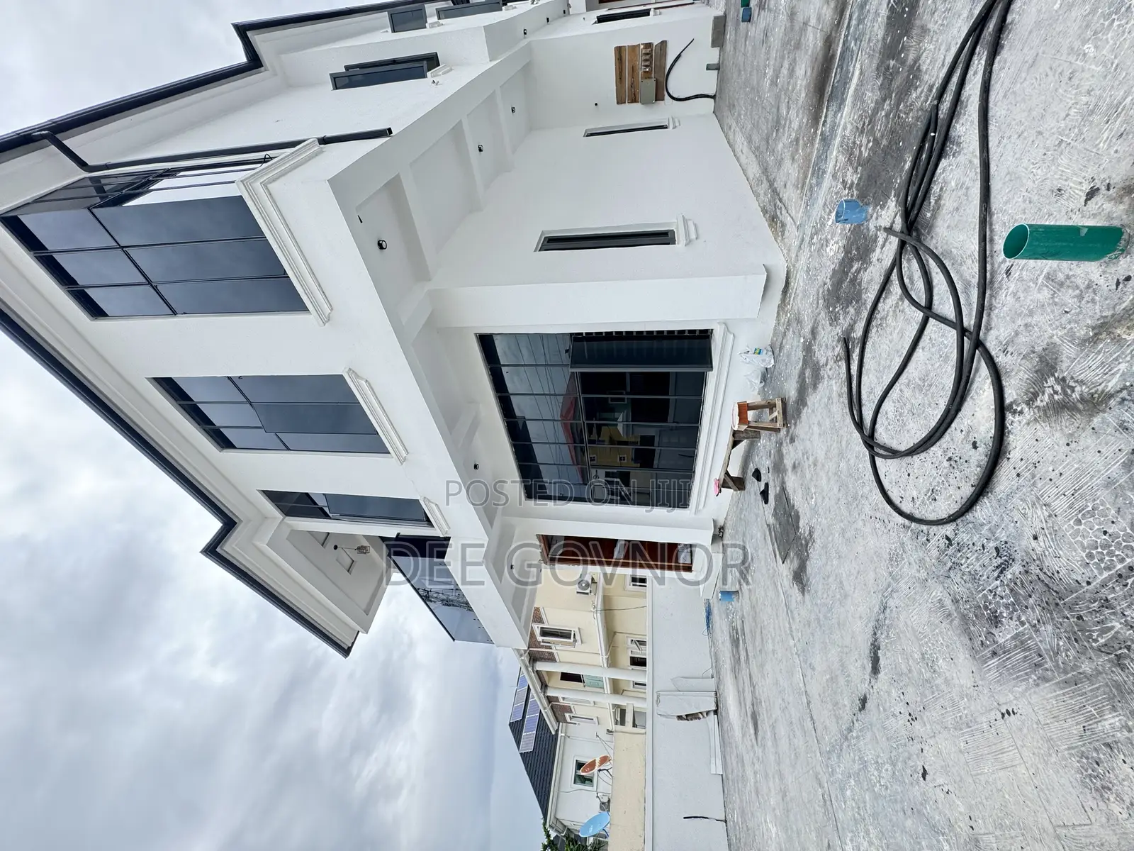 5bdrm Duplex in Alabalogo Estate, Osapa london for sale in Osapa london