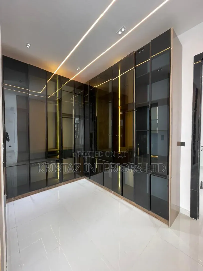 5bdrm Duplex in VGC / Ajah for sale in VGC / Ajah