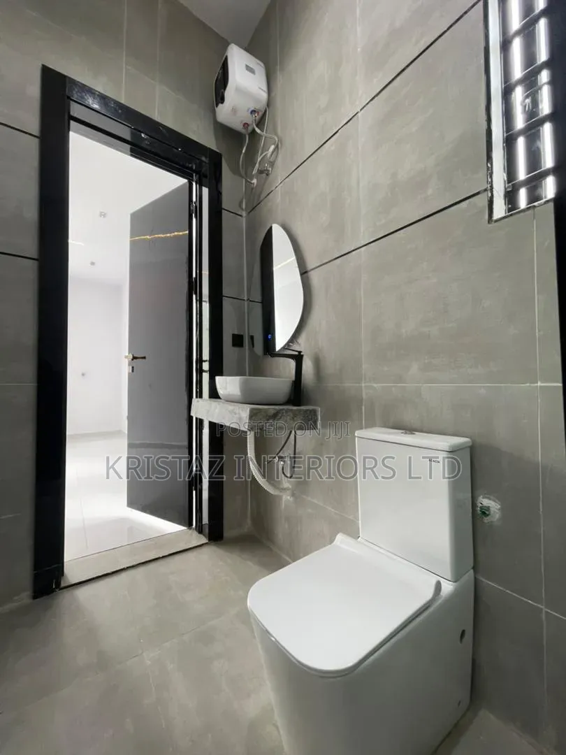 5bdrm Duplex in VGC / Ajah for sale in VGC / Ajah