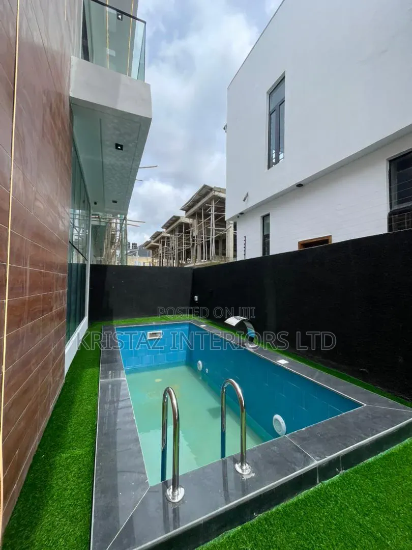 5bdrm Duplex in VGC / Ajah for sale in VGC / Ajah