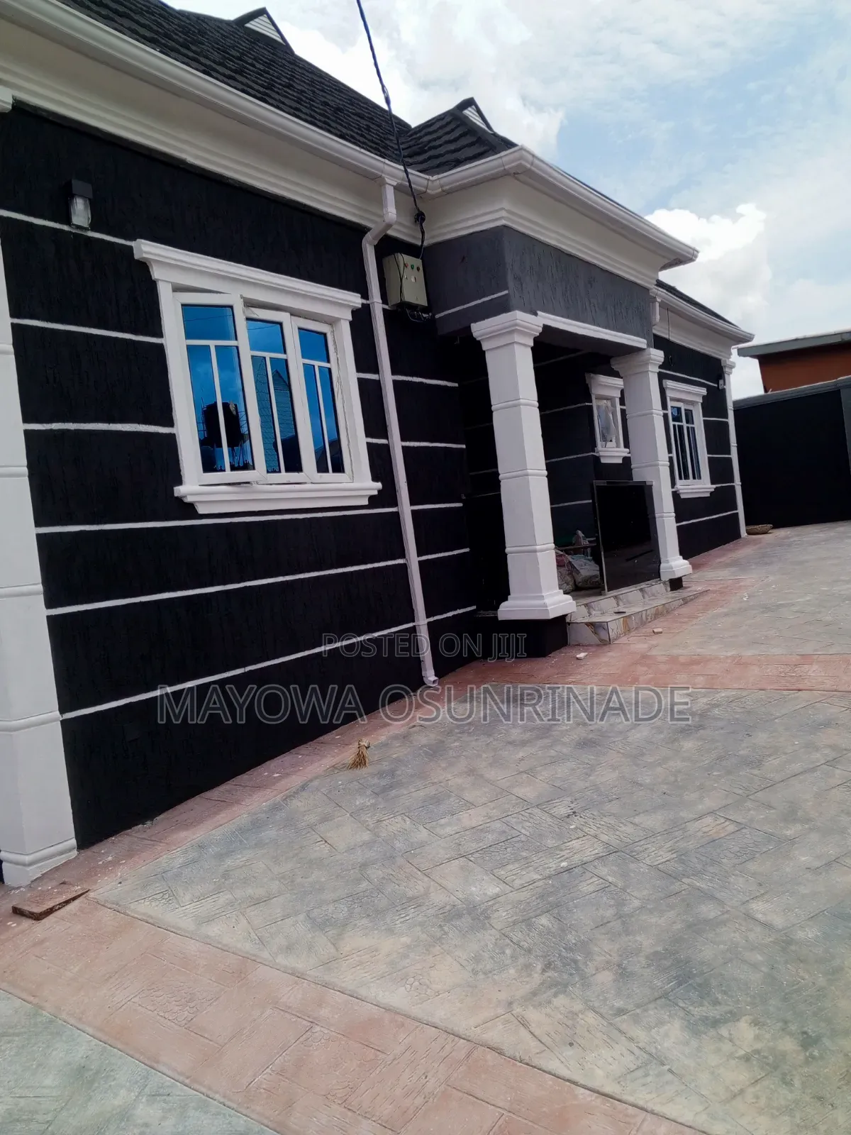 3bdrm Apartment in Elolad, Ologuneru for rent in Ologuneru