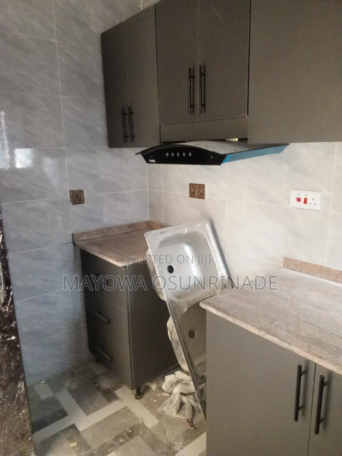 3bdrm Apartment in Elolad, Ologuneru for rent in Ologuneru